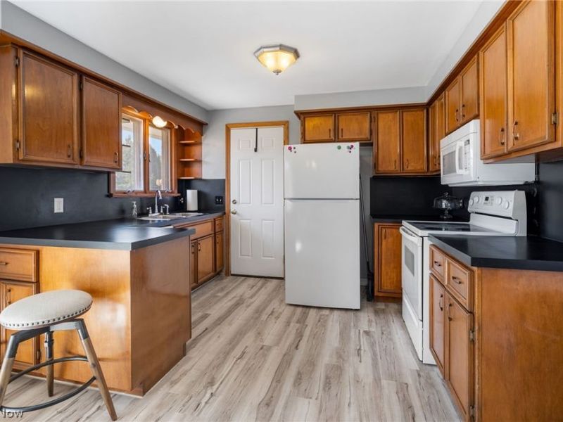 7412 Mudbrook Street NW, Massillon, OH 44646 Photo 11