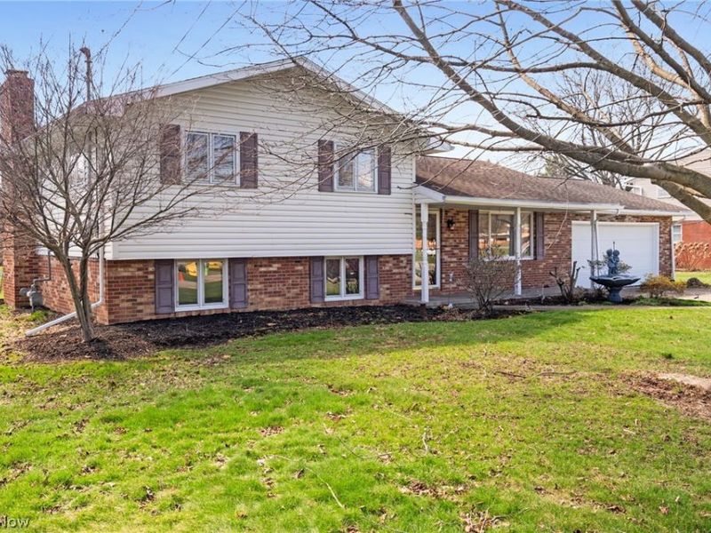 7412 Mudbrook Street NW, Massillon, OH 44646 Photo 3