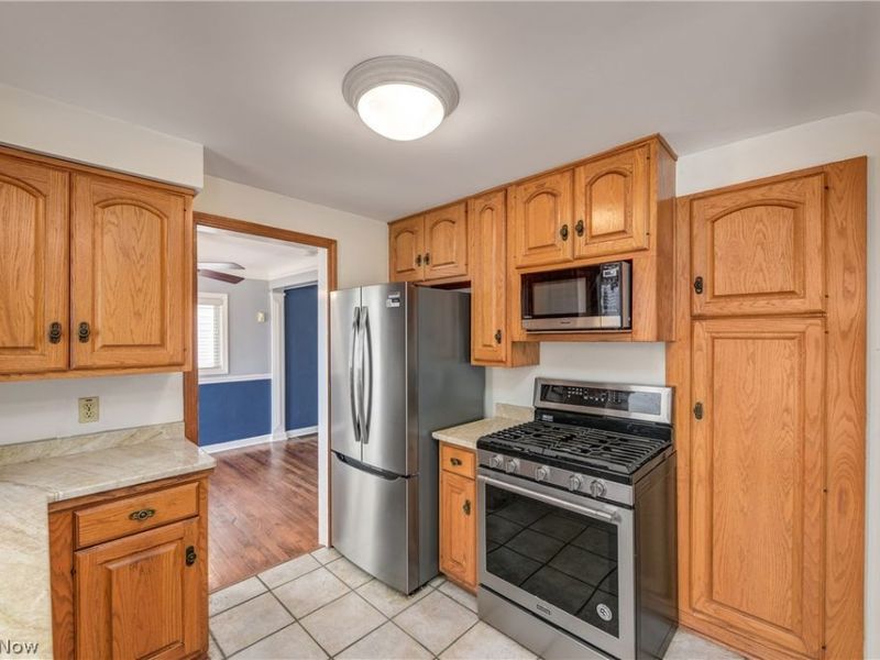 20798 Eastwood Avenue, Fairview Park, OH 44126 Photo 13