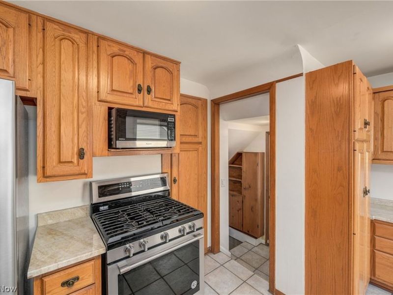 20798 Eastwood Avenue, Fairview Park, OH 44126 Photo 14