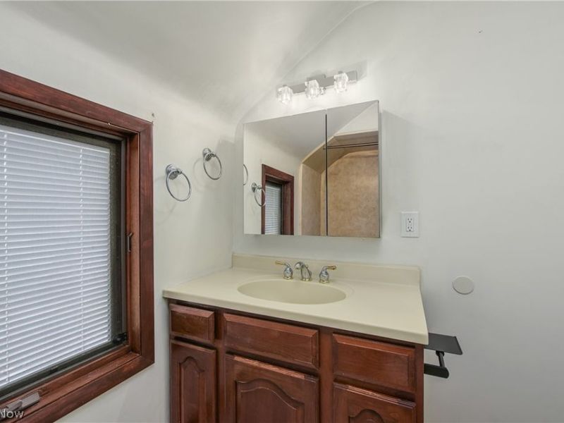 20798 Eastwood Avenue, Fairview Park, OH 44126 Photo 21