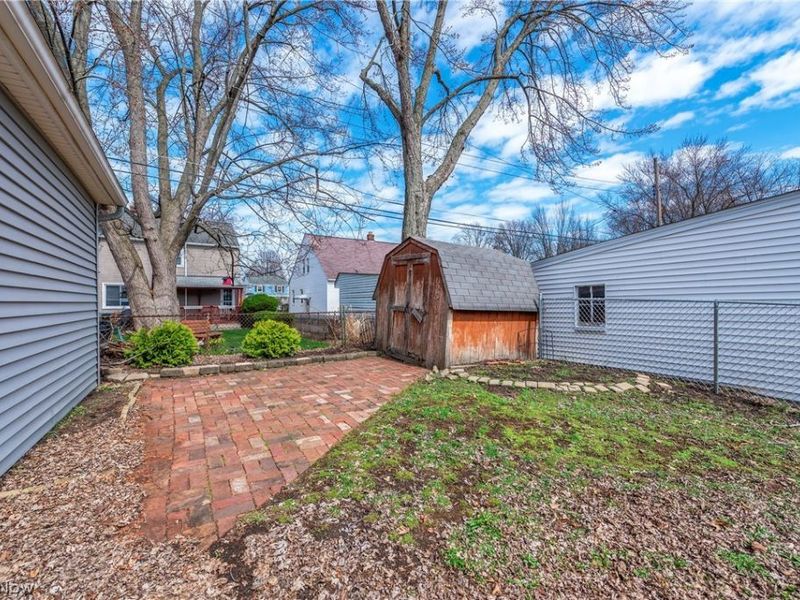 20798 Eastwood Avenue, Fairview Park, OH 44126 Photo 32