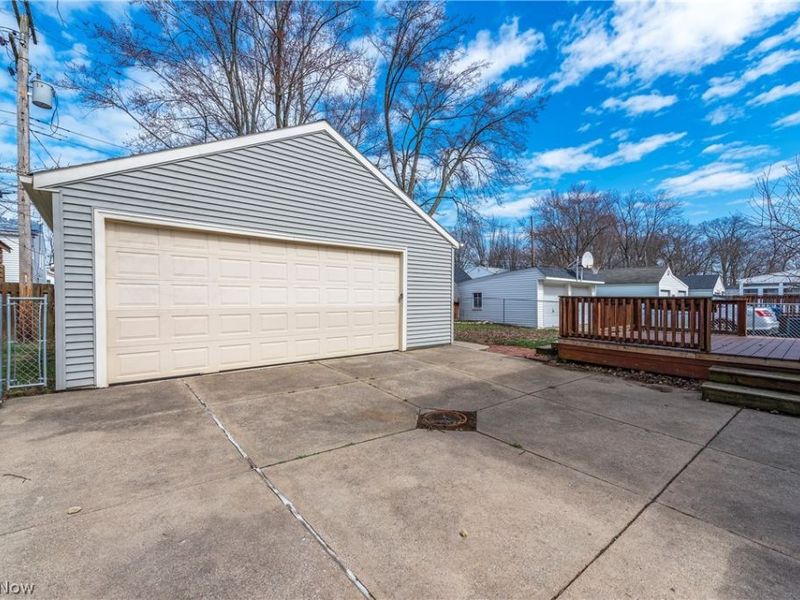 20798 Eastwood Avenue, Fairview Park, OH 44126 Photo 33