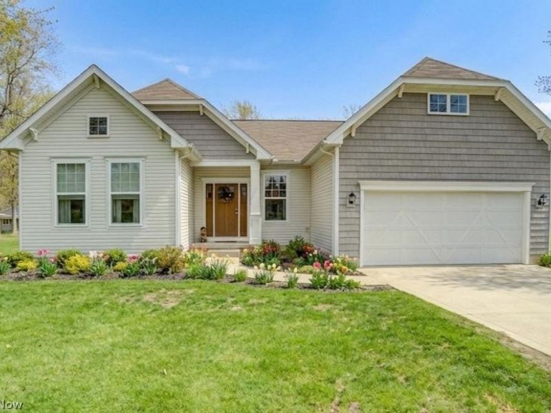 5091 Chillicothe Road, Chagrin Falls, OH 44022 Photo 1