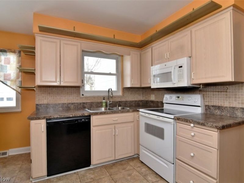 4189 Bushnell Road, University Heights, OH 44118 Photo 13