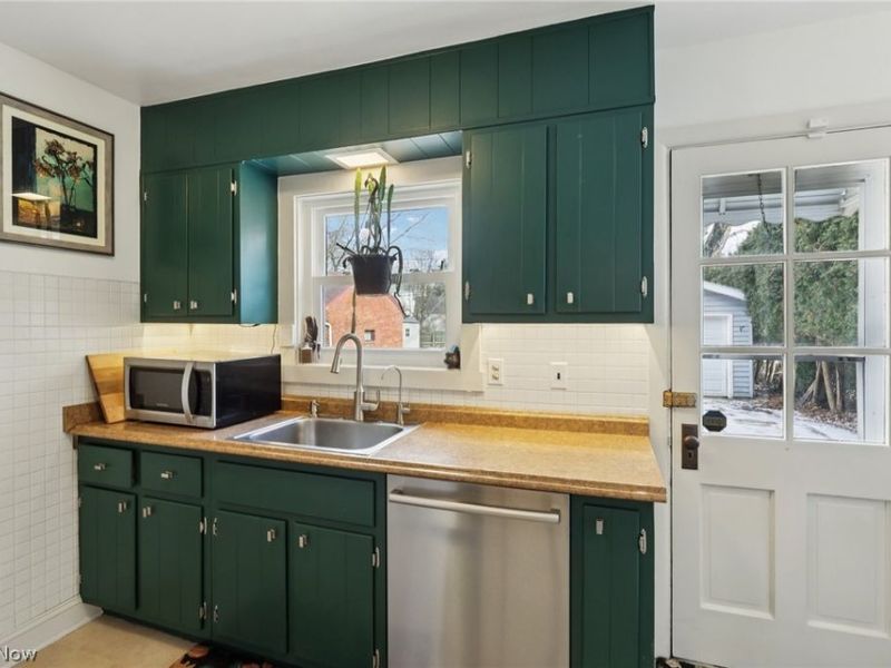 1979 Idlehurst Drive, Euclid, OH 44117 Photo 11