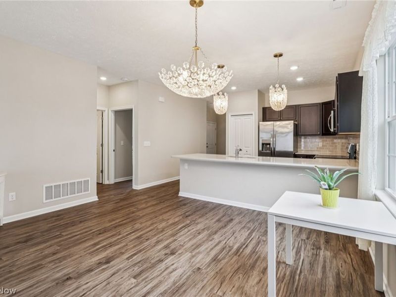 271 Silver Spring Circle, Elyria, OH 44035 Photo 12