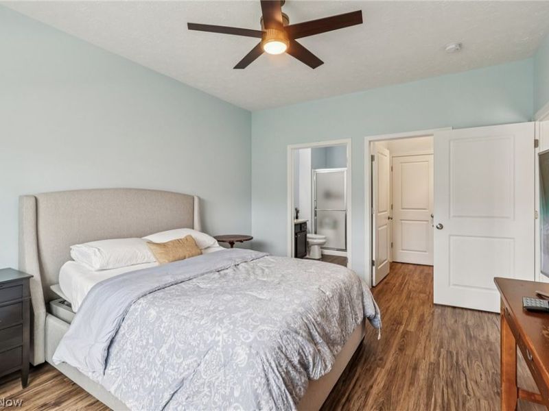 271 Silver Spring Circle, Elyria, OH 44035 Photo 16