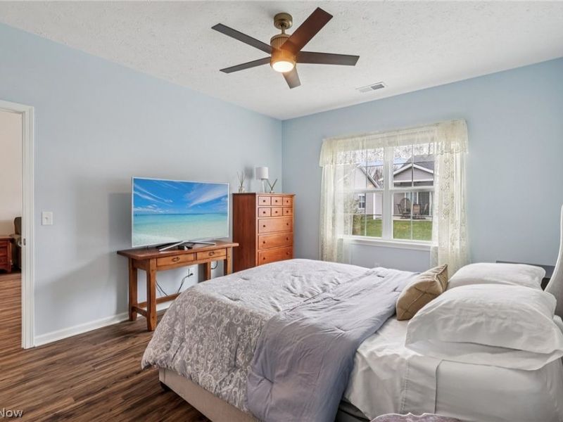 271 Silver Spring Circle, Elyria, OH 44035 Photo 17