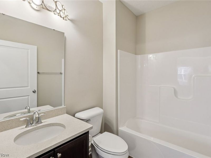 271 Silver Spring Circle, Elyria, OH 44035 Photo 25