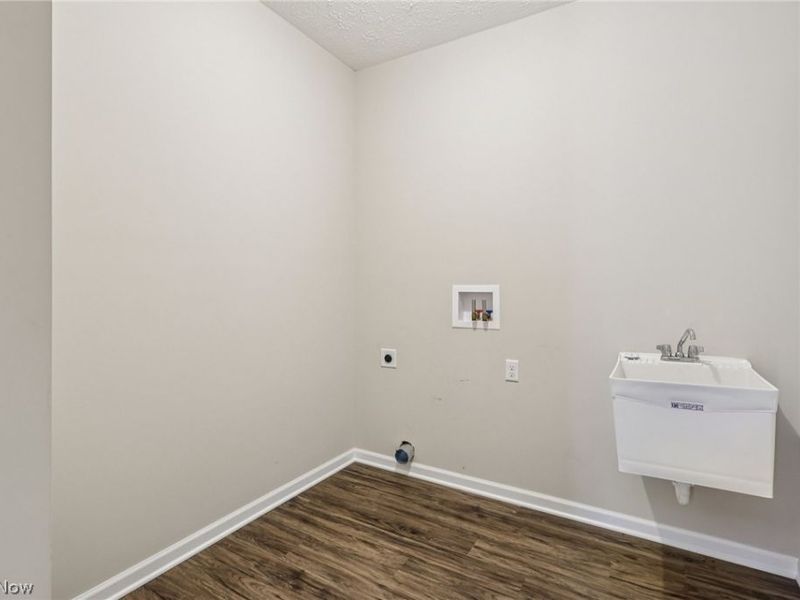 271 Silver Spring Circle, Elyria, OH 44035 Photo 28
