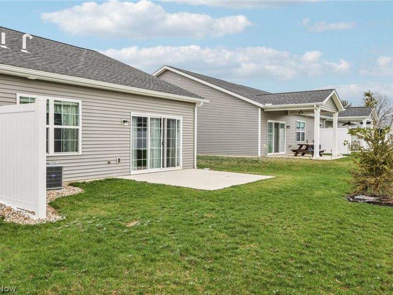271 Silver Spring Circle, Elyria, OH 44035 Photo 36