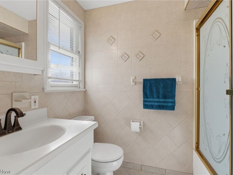 372 Briar Lake Drive, Elyria, OH 44035 Photo 29