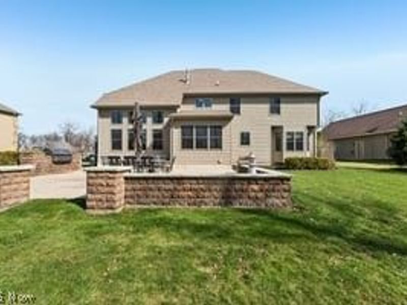 1800 Bur Oak Drive, Westlake, OH 44145 Photo 4