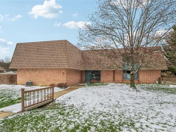 479 W Streetsboro Street, Unit B, Hudson, OH 44236