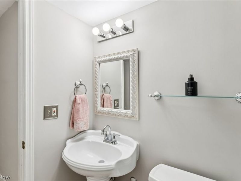 479 W Streetsboro Street, Unit B, Hudson, OH 44236 Photo 16