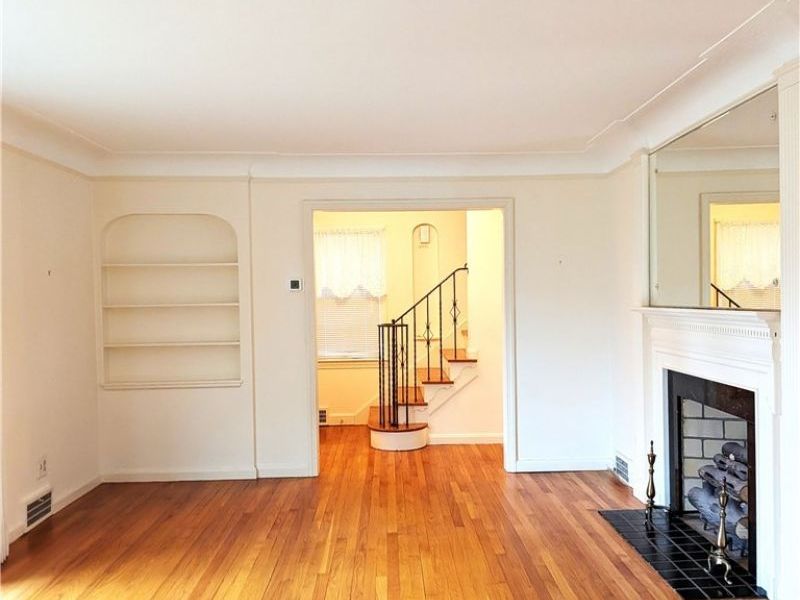 2316 Glendon Road, University Heights, OH 44118 Photo 2