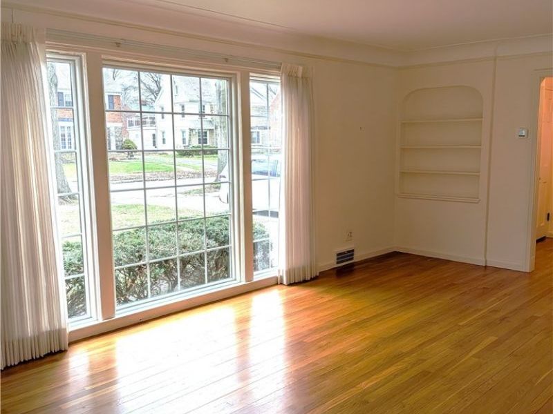 2316 Glendon Road, University Heights, OH 44118 Photo 3