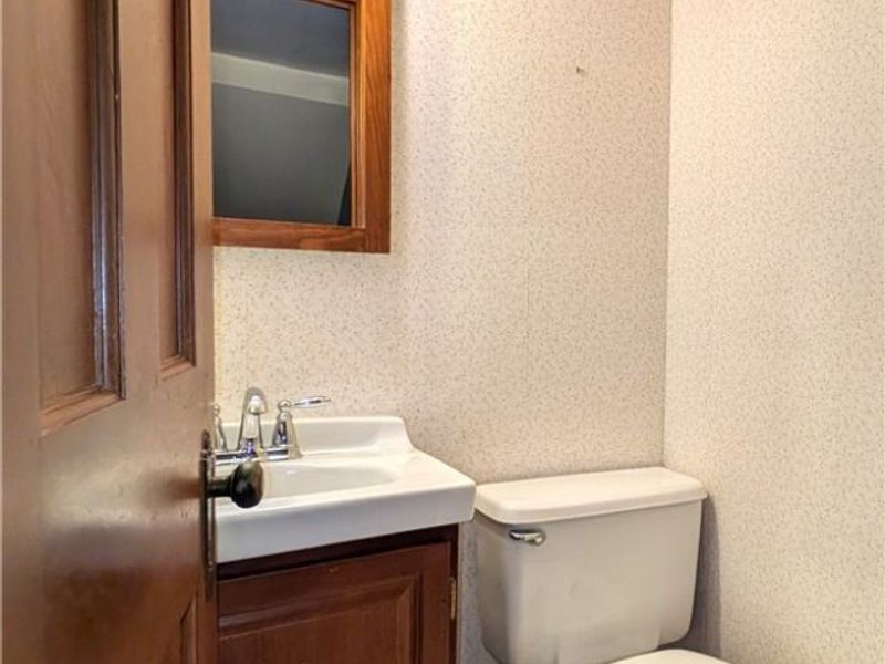 2316 Glendon Road, University Heights, OH 44118 Photo 7