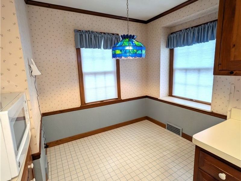 2316 Glendon Road, University Heights, OH 44118 Photo 8