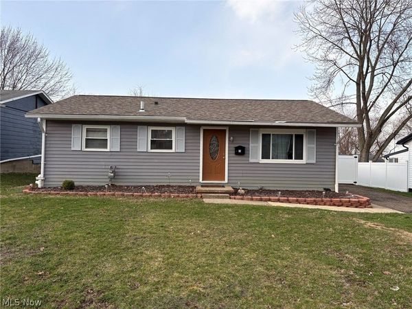15 Lincoln Drive, Rittman, OH 44270