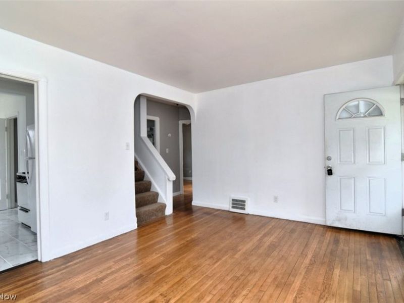 849 S Green Road, South Euclid, OH 44121 Photo 5