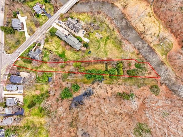 106 Solon Road, Chagrin Falls, OH 44022