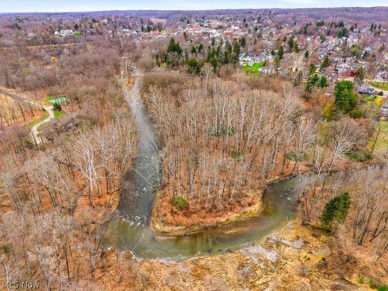 106 Solon Road, Chagrin Falls, OH 44022 Photo 6