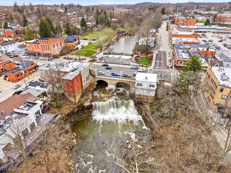 106 Solon Road, Chagrin Falls, OH 44022 Photo 8