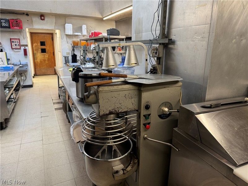 41573 N Ridge Road, Elyria, OH 44035 Photo 30