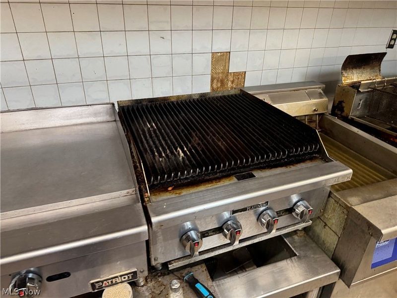 41573 N Ridge Road, Elyria, OH 44035 Photo 36