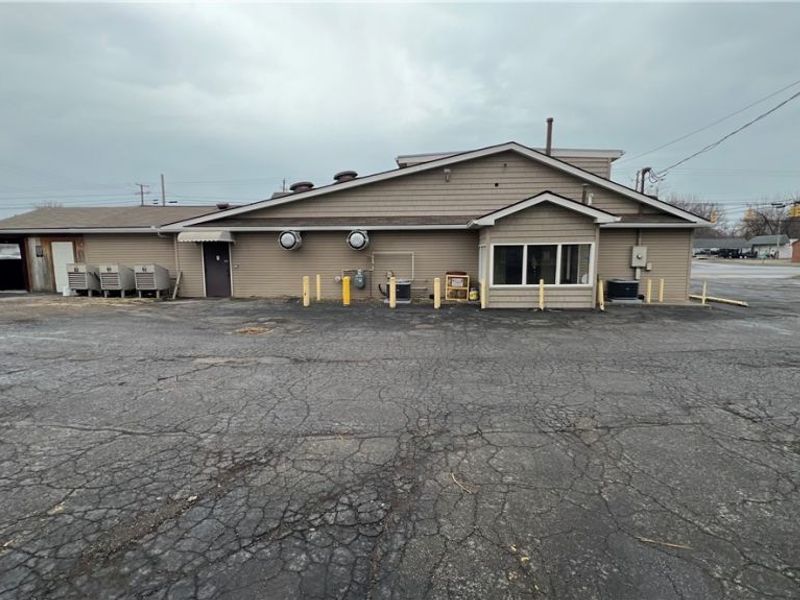 41573 N Ridge Road, Elyria, OH 44035 Photo 4