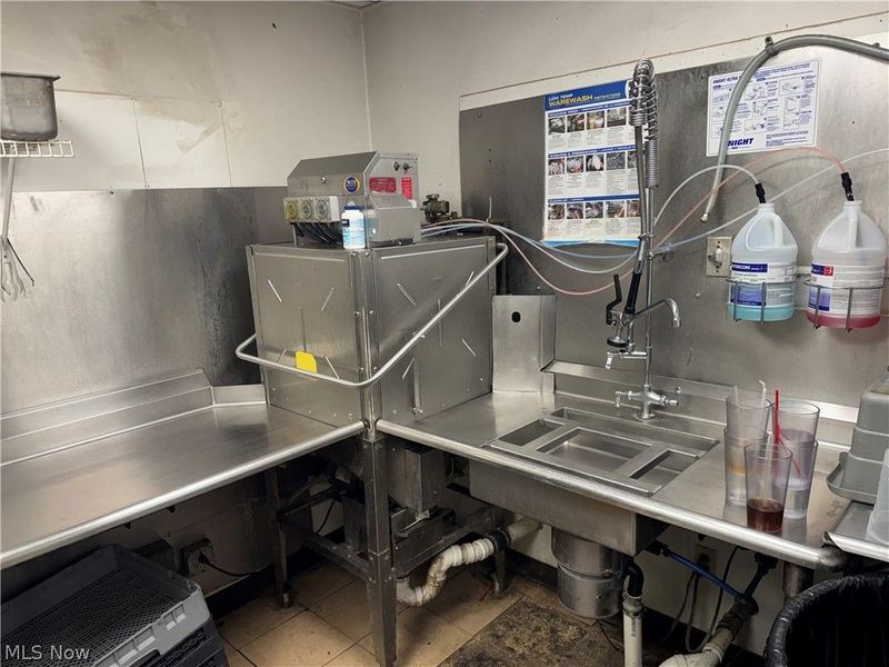 41573 N Ridge Road, Elyria, OH 44035 Photo 47