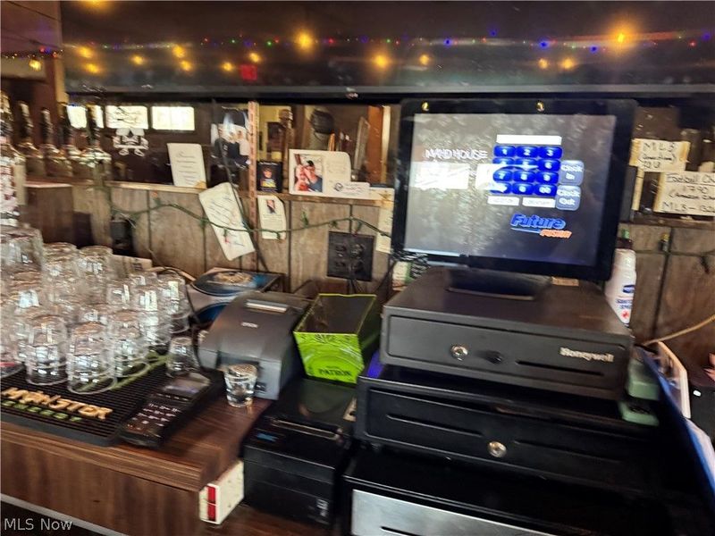 41573 N Ridge Road, Elyria, OH 44035 Photo 7