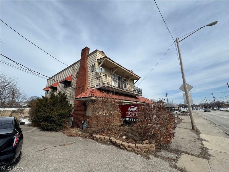 9047 Mentor Avenue, Mentor, OH 44060 Photo 2