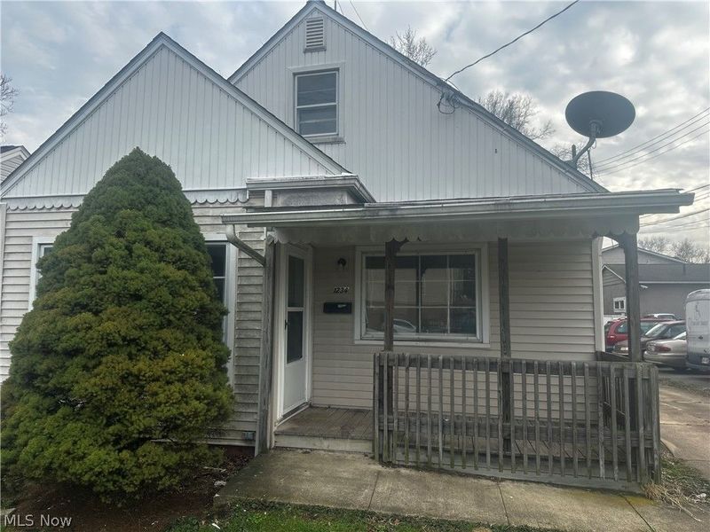 1234 Sackett Avenue, Cuyahoga Falls, OH 44223 Photo 1