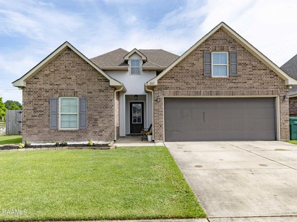 207 Bayou Des Glaises Road , Broussard, LA 70518