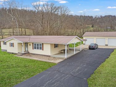 1836 Clarksburg Road, Vanceburg, KY 41179