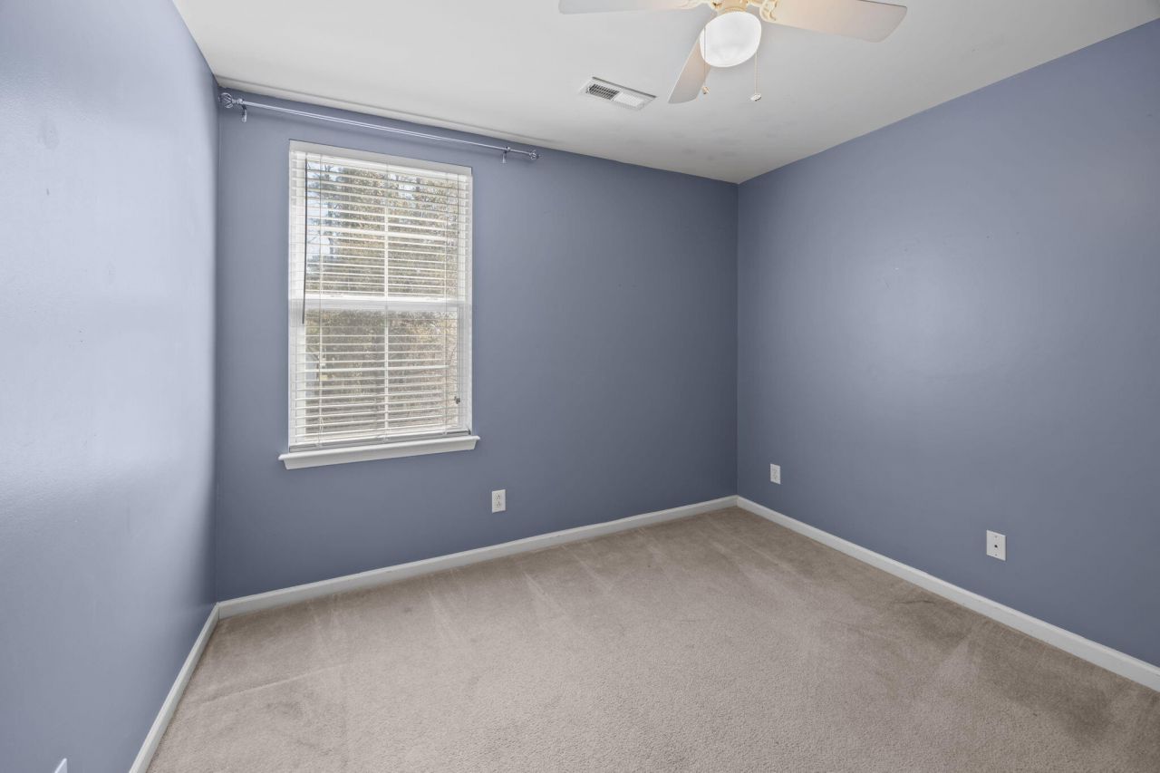 8950 Planters Row Lane Photo 17