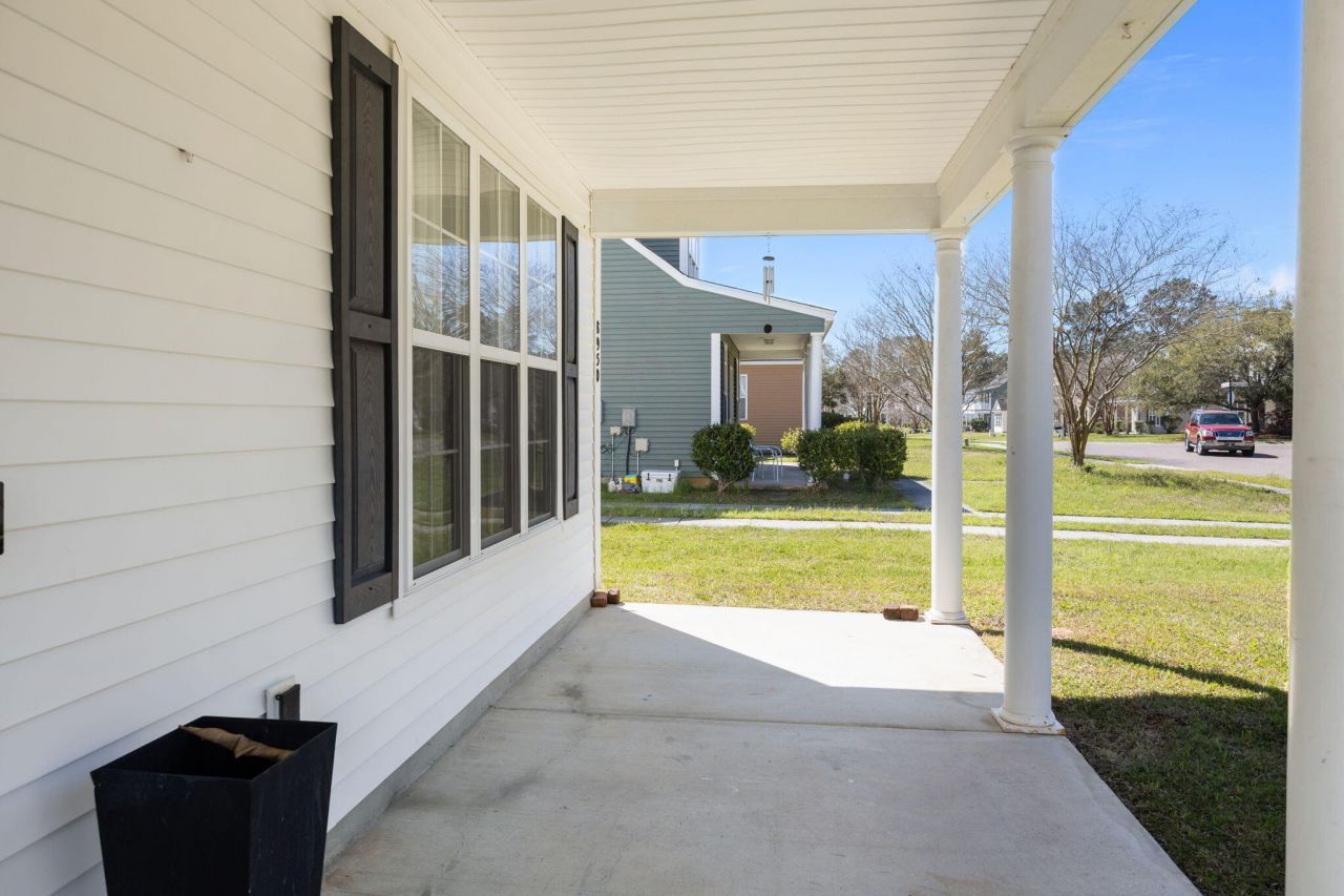 8950 Planters Row Lane Photo 29