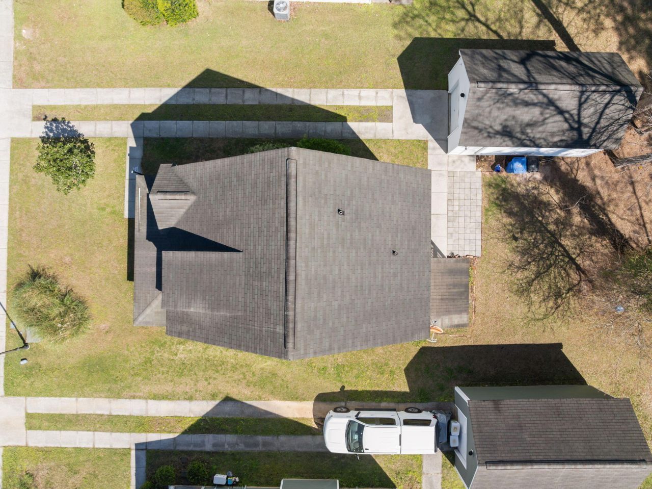 8950 Planters Row Lane Photo 38