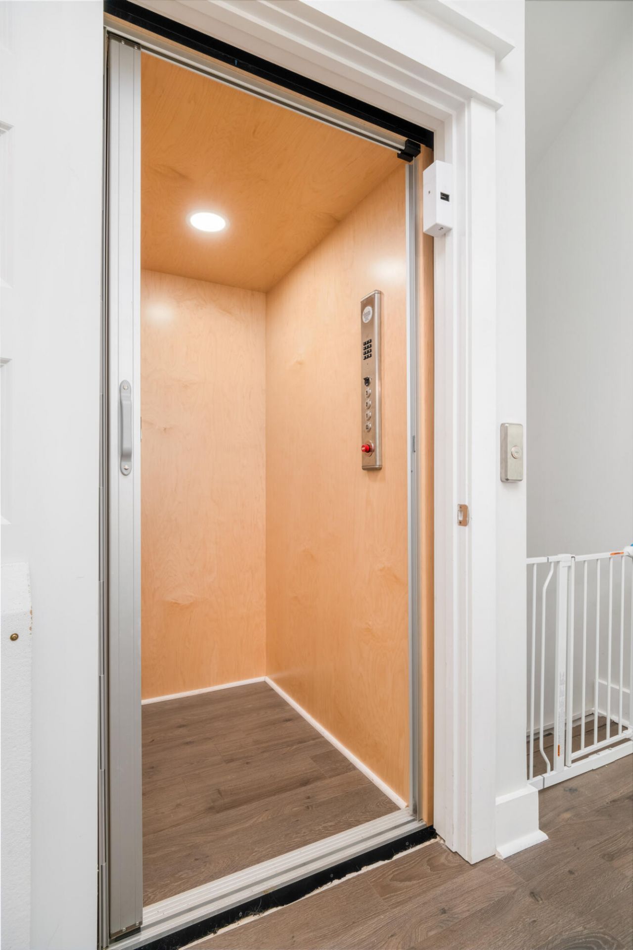 1510 Cecile Street Photo 24