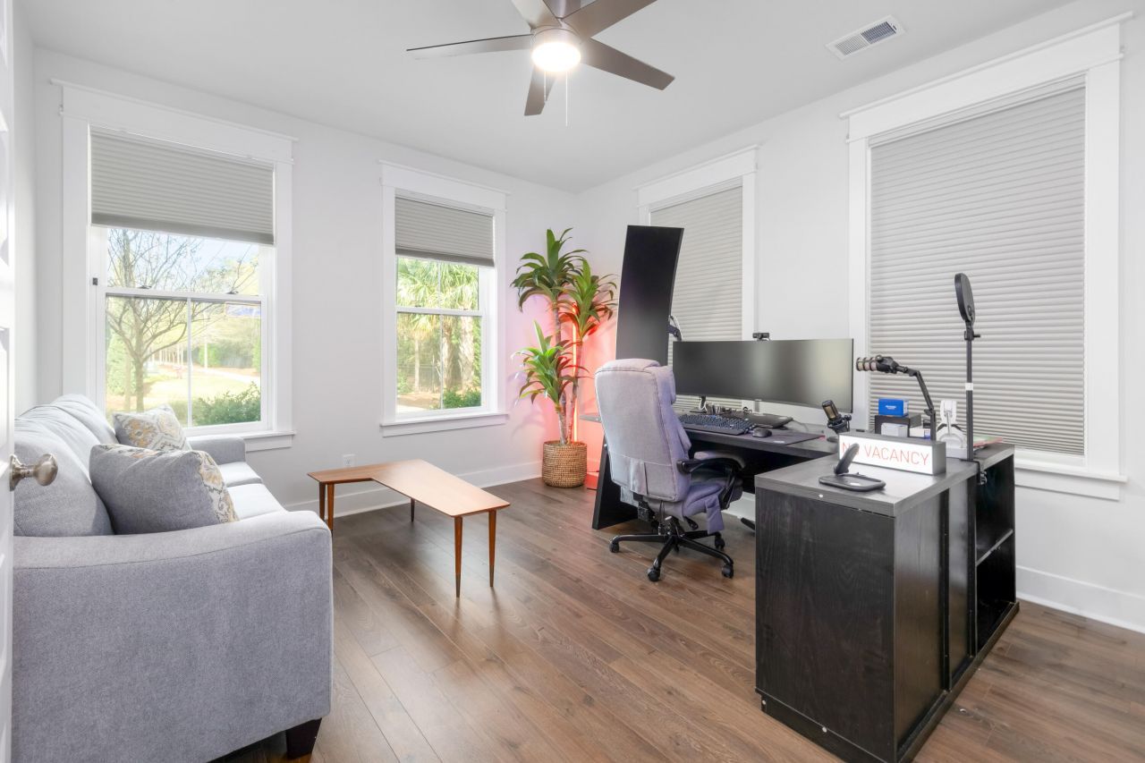 1510 Cecile Street Photo 8