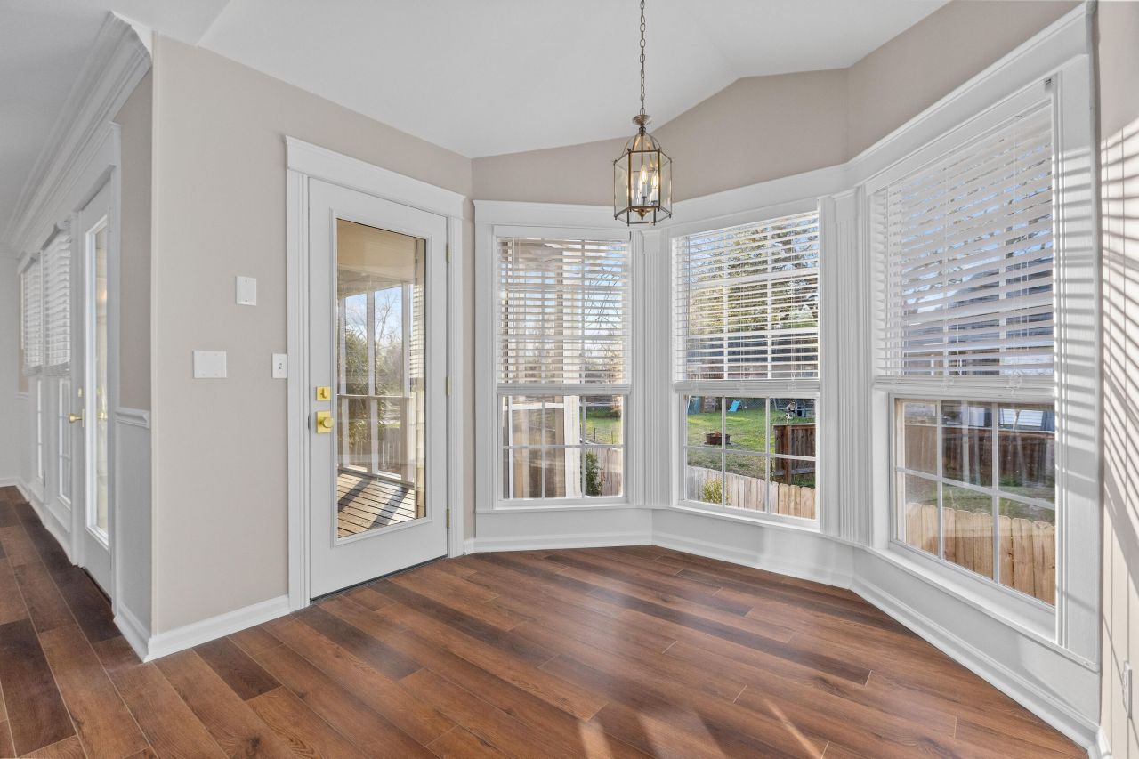 45 Oatly Circle Photo 17