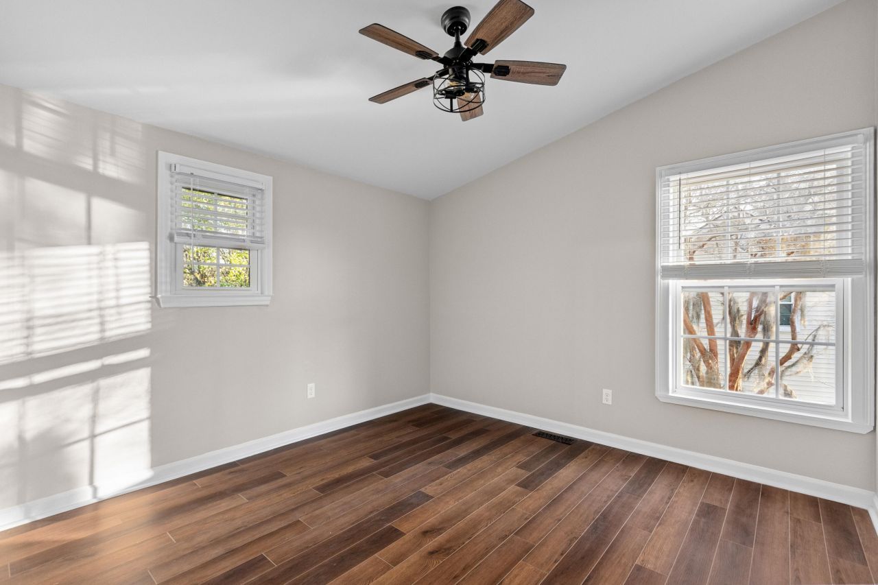 45 Oatly Circle Photo 26