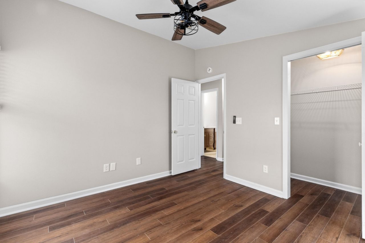 45 Oatly Circle Photo 27