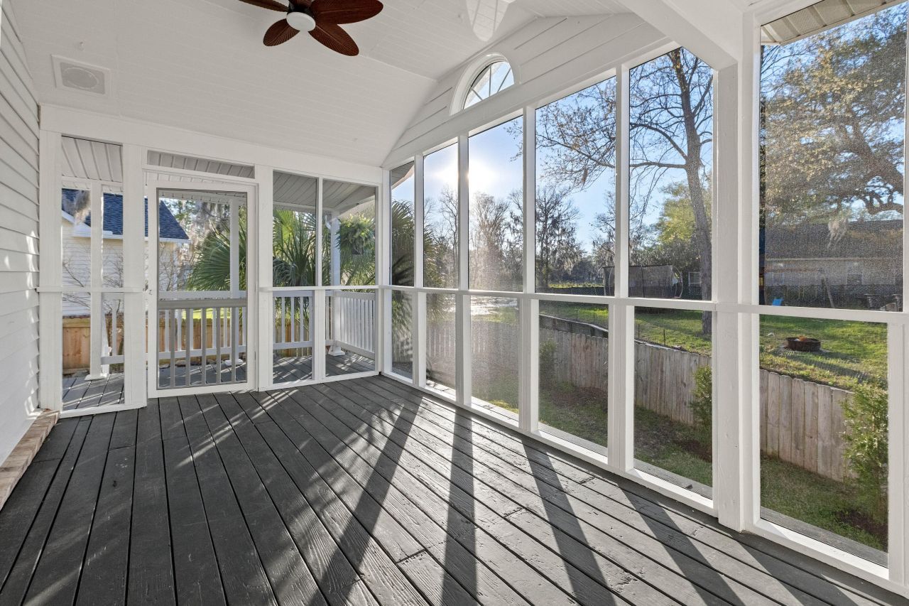 45 Oatly Circle Photo 54