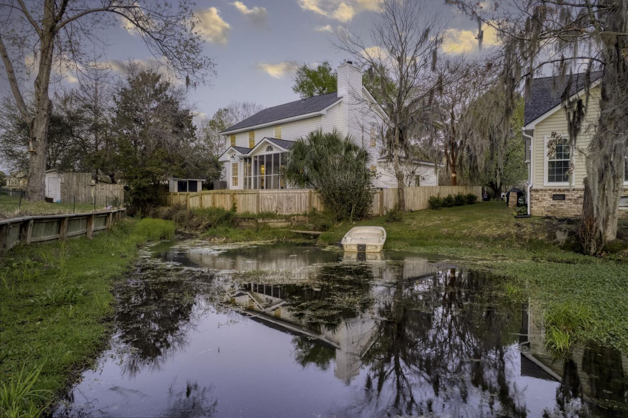 45 Oatly Circle Photo 66