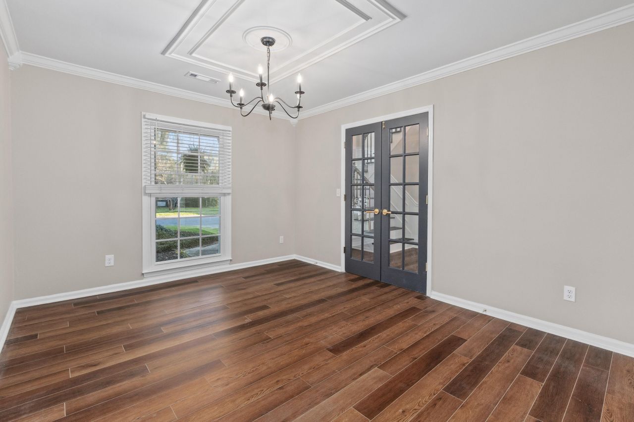 45 Oatly Circle Photo 7