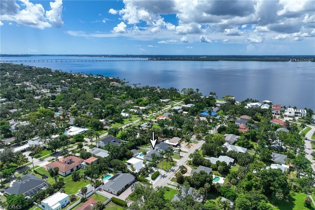 1342 Alhambra Dr , Fort Myers, FL 33901 Photo